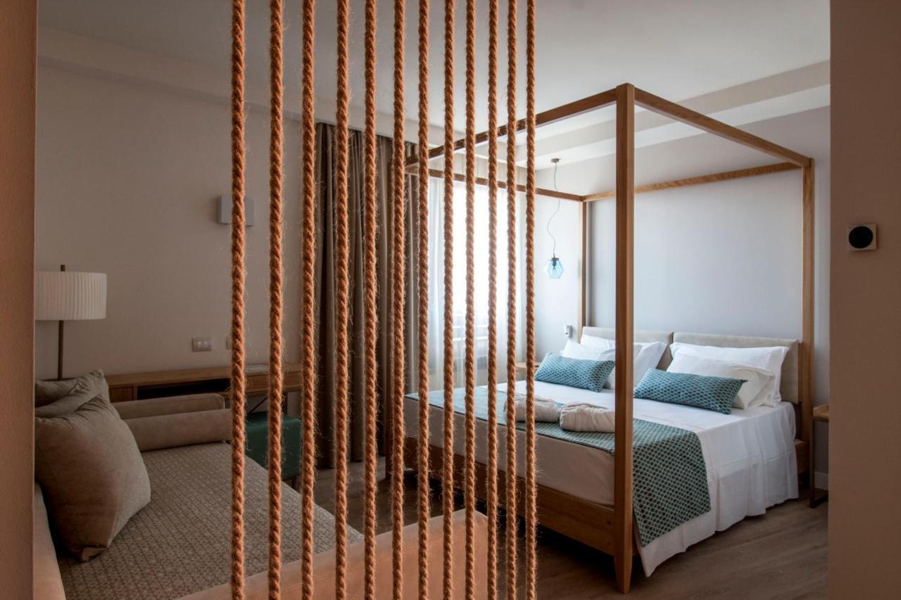 Aqua Boutique Hotel 카스틸리오네 델라 페스카이아 외부 사진