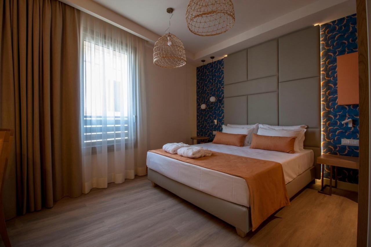 Aqua Boutique Hotel 카스틸리오네 델라 페스카이아 외부 사진