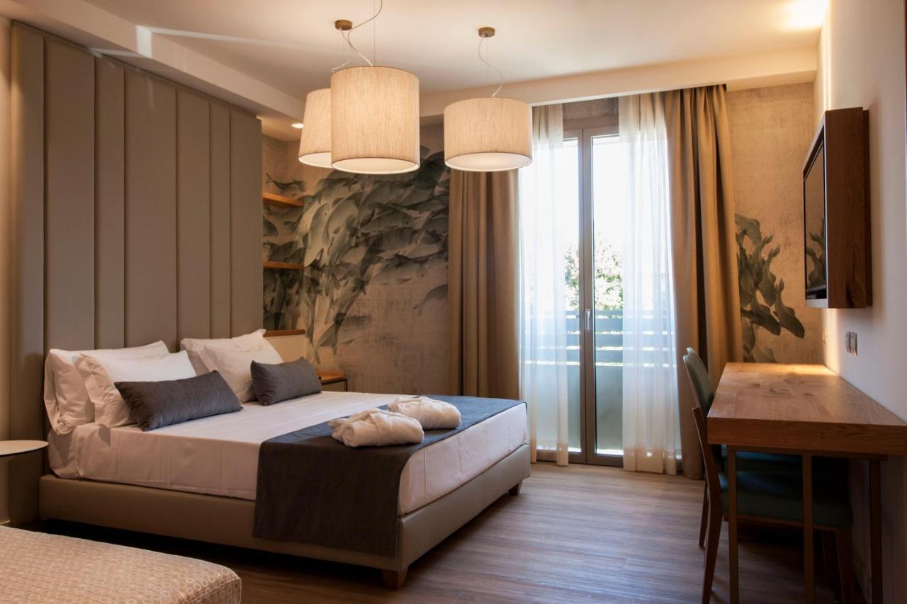 Aqua Boutique Hotel 카스틸리오네 델라 페스카이아 외부 사진