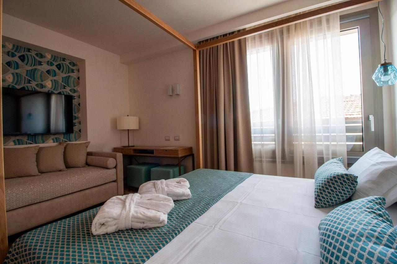 Aqua Boutique Hotel 카스틸리오네 델라 페스카이아 외부 사진